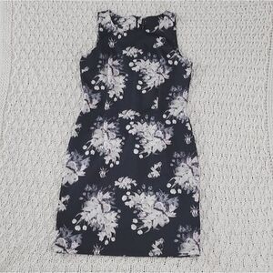 Lori M Collection Floral Shift Dress- Large